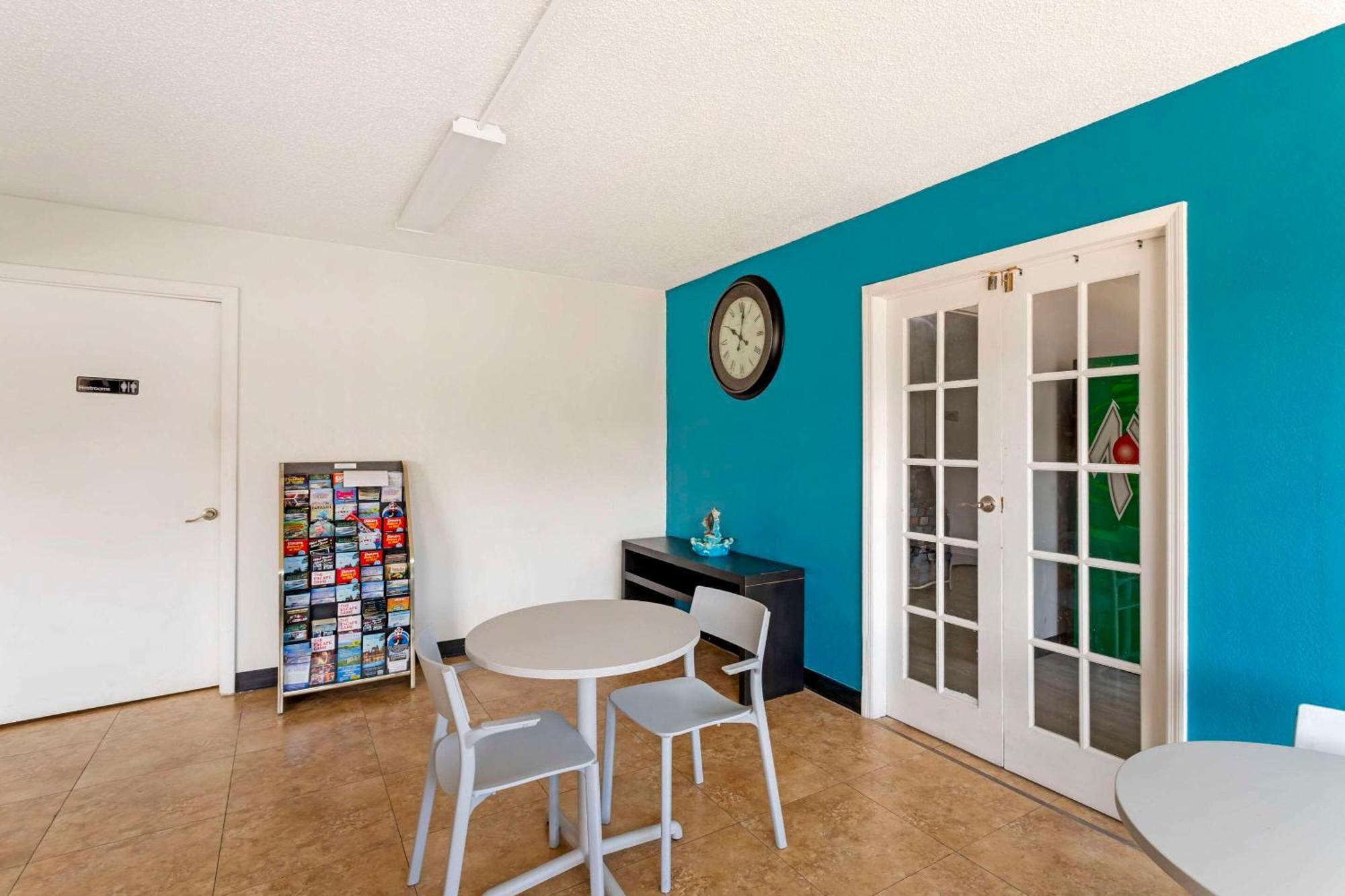 Zen Living Suites Extended Stay - Jacksonville - Orange Park Exterior foto